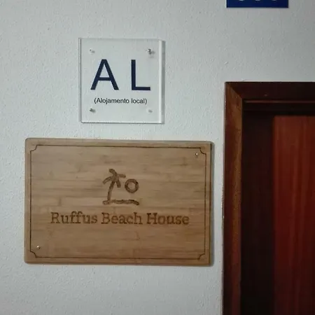 Ruffus Beach House 波尔蒂芒